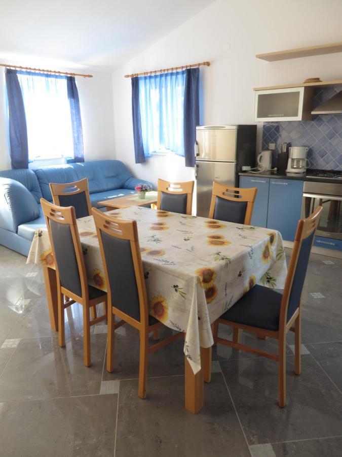 Gardenia Apartments Pakoštane Eksteriør bilde