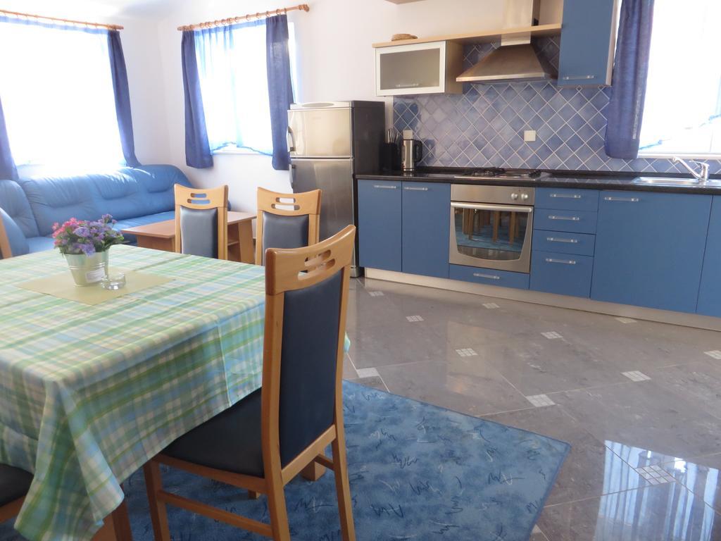 Gardenia Apartments Pakoštane Eksteriør bilde