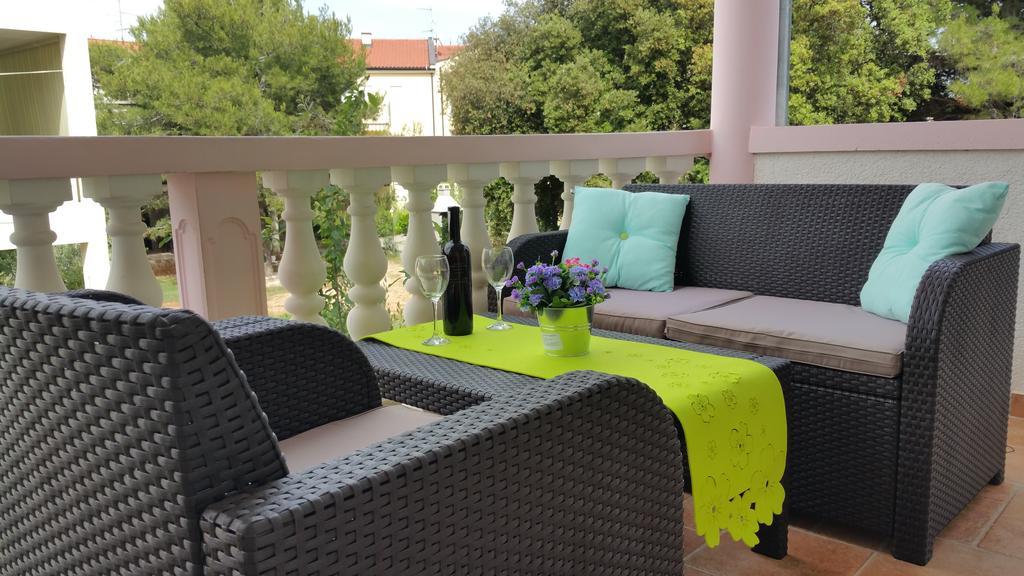 Gardenia Apartments Pakoštane Eksteriør bilde